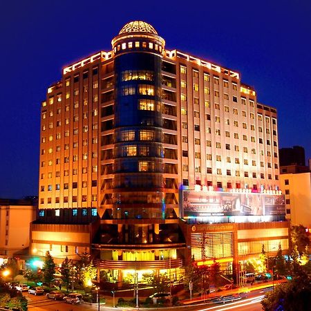 Dynasty International Hotel Кунмин Екстериор снимка