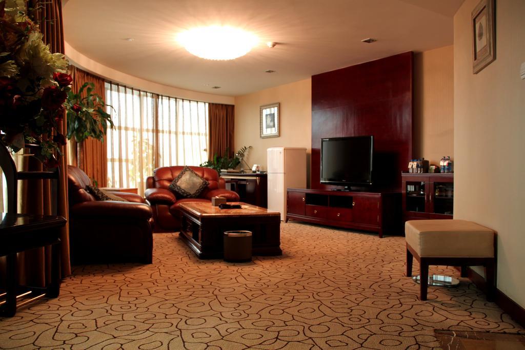 Dynasty International Hotel Кунмин Стая снимка