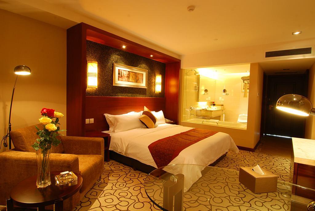 Dynasty International Hotel Кунмин Екстериор снимка