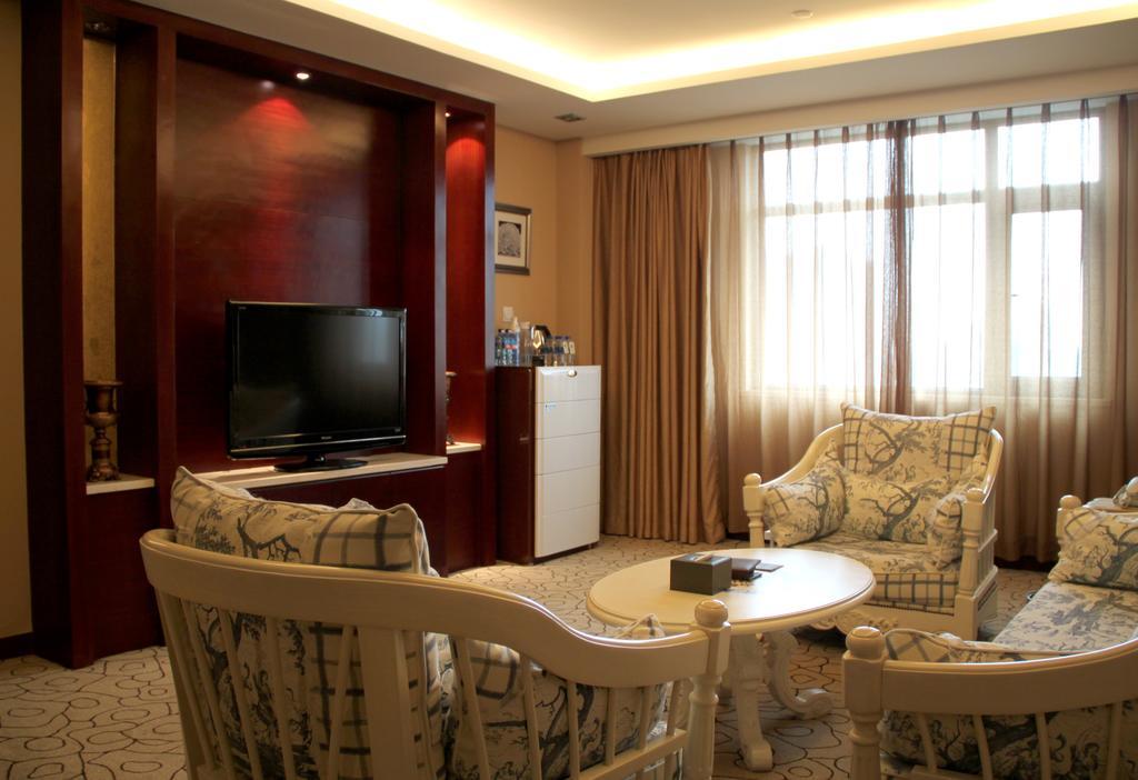 Dynasty International Hotel Кунмин Стая снимка