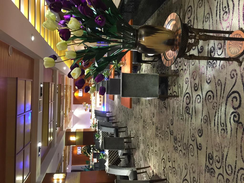 Dynasty International Hotel Кунмин Екстериор снимка